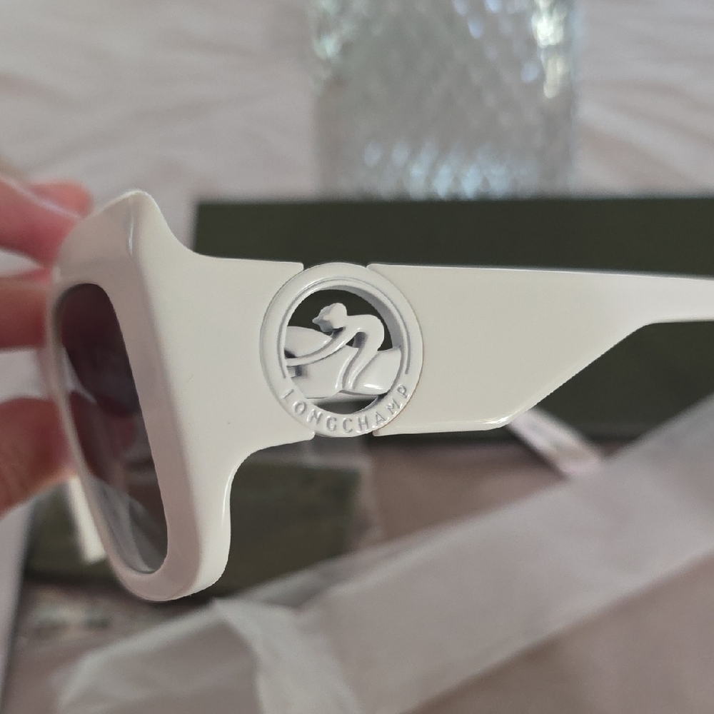 Longchamp White Sunglasses *NEW IN CASE* - Picture 3 of 10